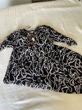 Cost Plus World Market Black and White Abstract Print Midi Dress